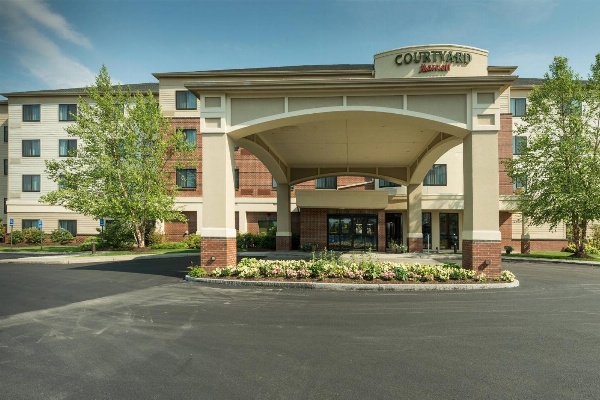 Courtyard by Marriott Bangor image 2